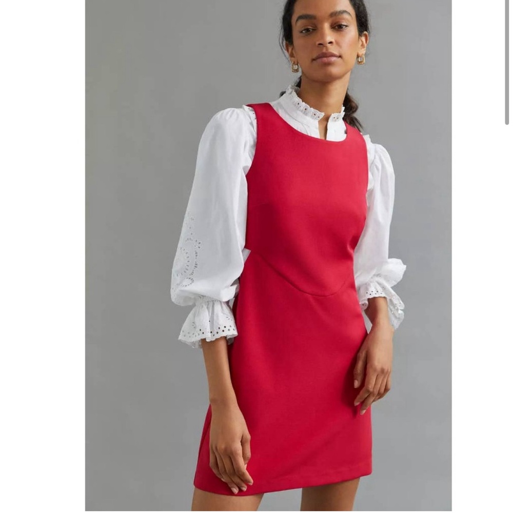Women's Red Sleeveless Shift Dress